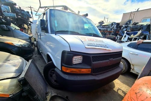 2006 GMC Expr35