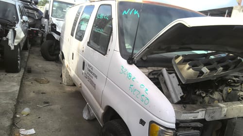 2002 Ford E-250