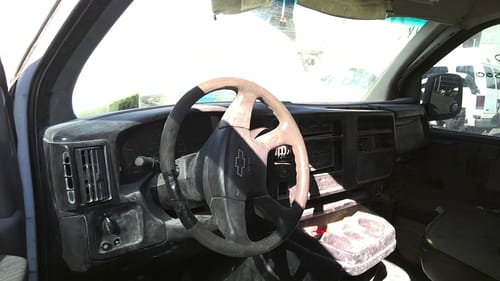 2003 GMC Expr25