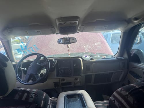 2004 GMC Sub150