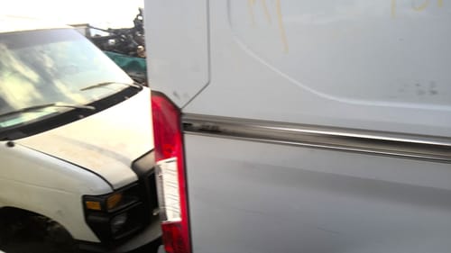 2015 Ford Tra250