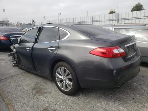 2012 Infiniti M37