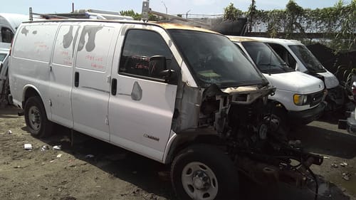 2005 GMC Expr25