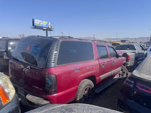 2004 GMC Sub150