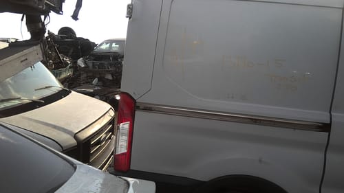 2015 Ford Tra250
