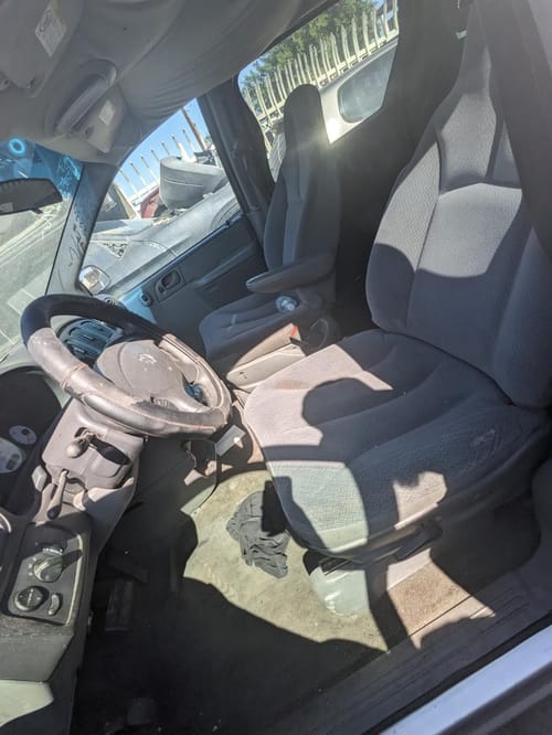2004 Dodge Caravan
