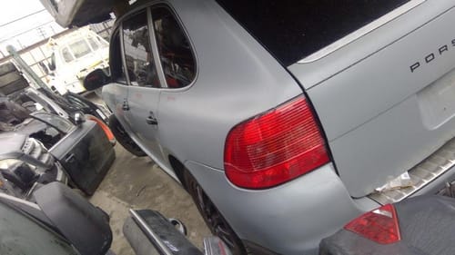 2004 Porsche Cayenne