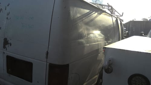 2000 Ford E-250