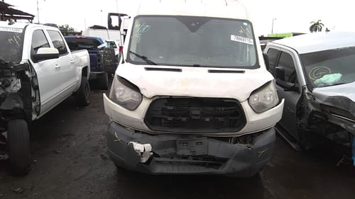 2017 Ford Tra250