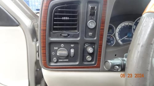 2002 Cadillac Escalade
