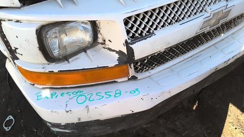 2003 GMC Expr25