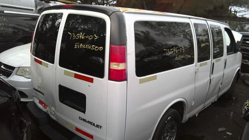2003 GMC Expr15