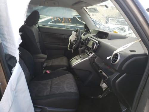 2015 Scion Xb