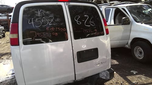 2008 GMC Expr25