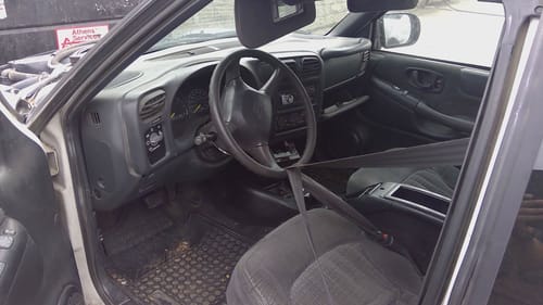 2000 GMC S10s15