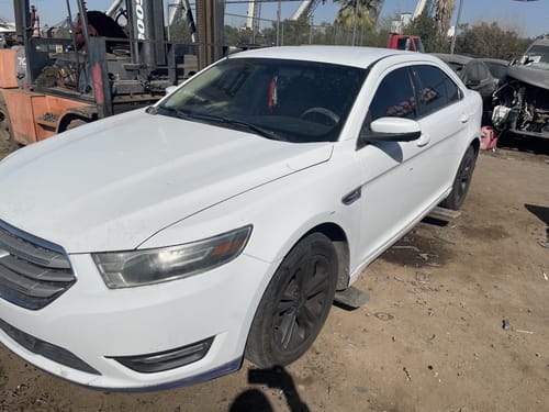 2015 Ford Taurus