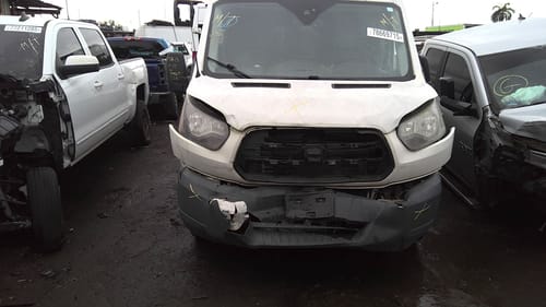 2017 Ford Tra250