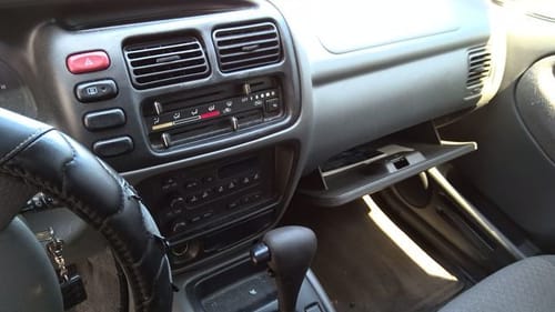 2001 Chevrolet Tracker