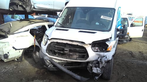 2015 Ford Tra250