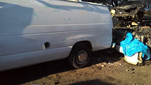 2000 Ford E-250