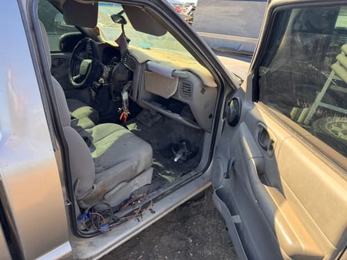 2003 GMC S10s15
