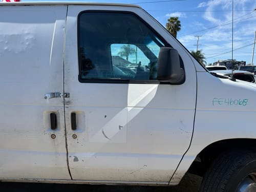 2005 Ford E-350