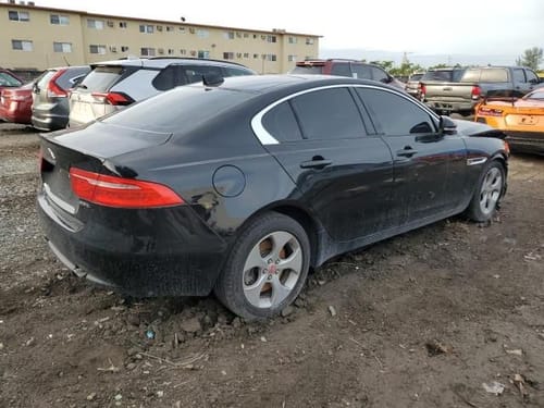 2018 Jaguar Xe
