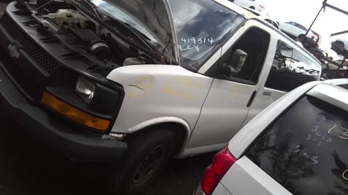 2003 GMC Expr15