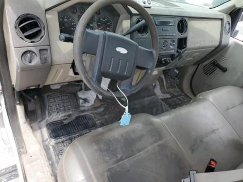 2005 Ford E-250