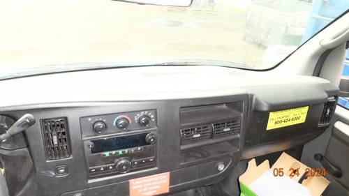 2009 GMC Expr25