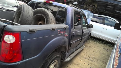 2004 Ford Explorer