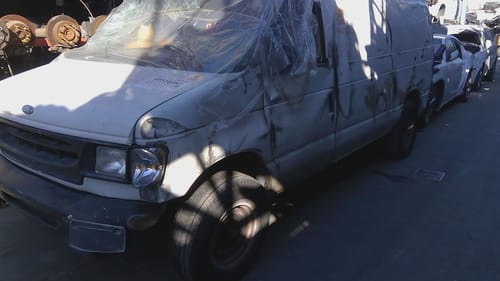 2002 Ford E-250