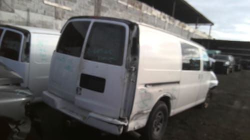 2005 GMC Expr15