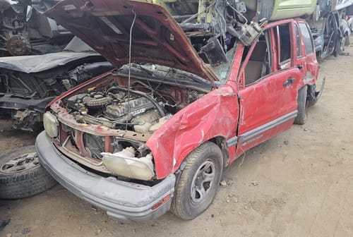 2000 Chevrolet Tracker