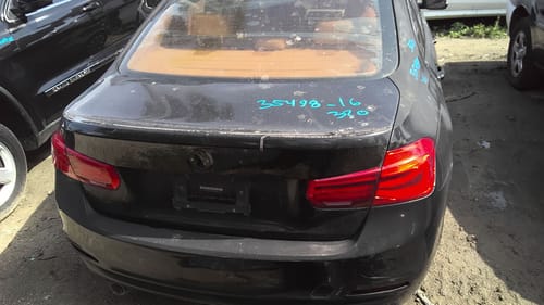 2016 BMW 320i