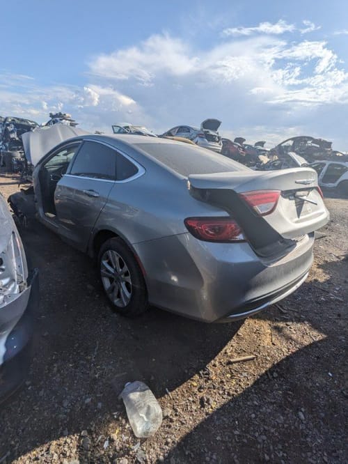 2015 Chrysler 200