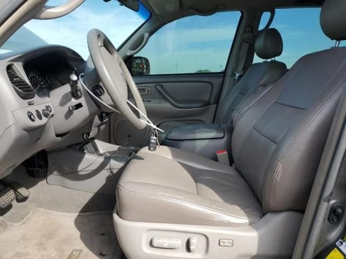 2005 Toyota Sequoia