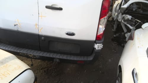 2015 Ford Tra250
