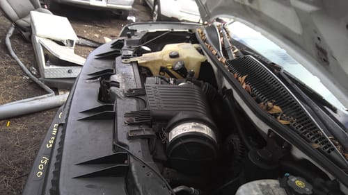 2003 GMC Expr15