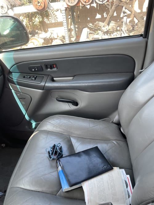 2003 GMC Sub250