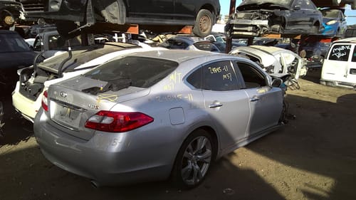 2011 Infiniti M37