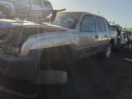 2003 GMC Aval15