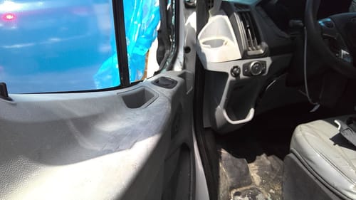 2015 Ford Tra250
