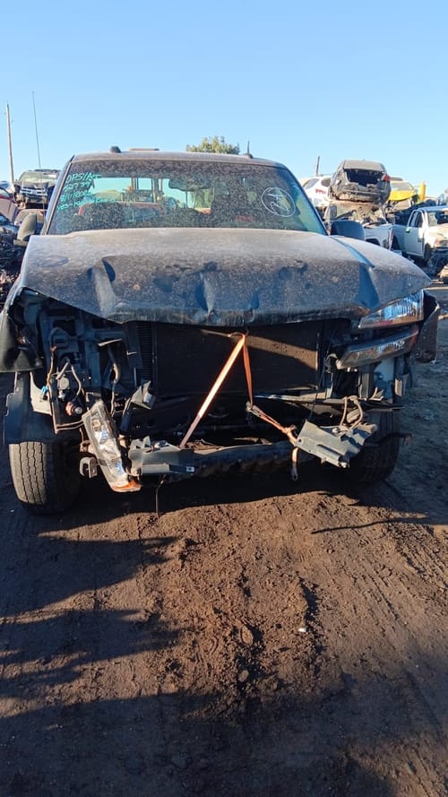 2004 GMC Silv25