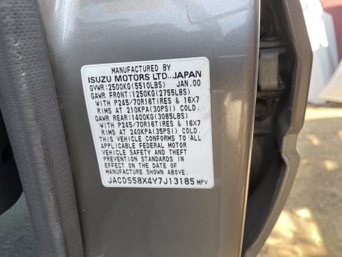 2000 Isuzu Trooper