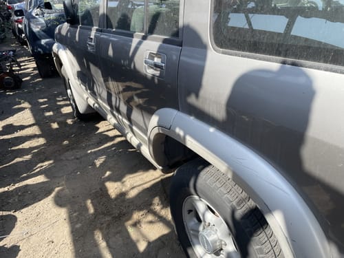 2000 Isuzu Trooper