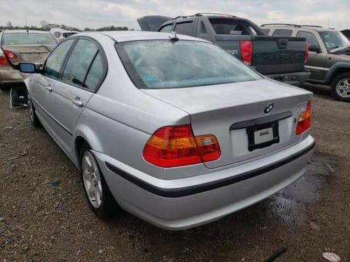 2004 BMW 325i
