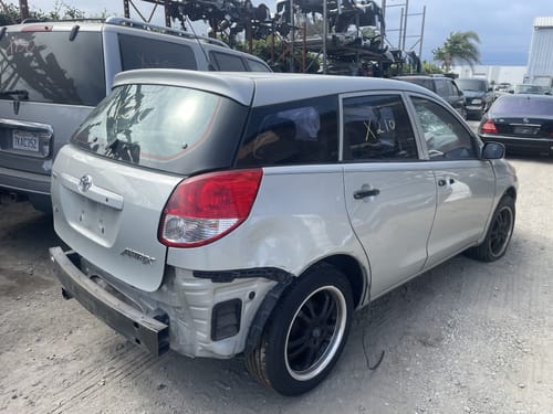 2004 Toyota Matrix