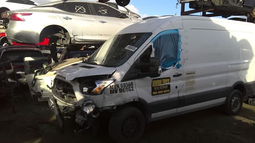 2015 Ford Tra250