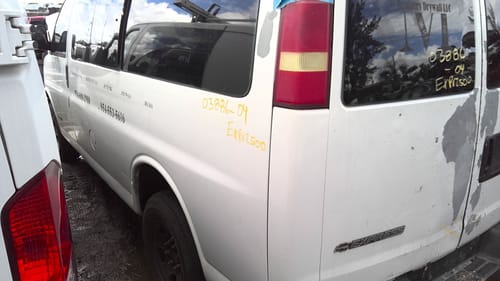 2004 GMC Expr25